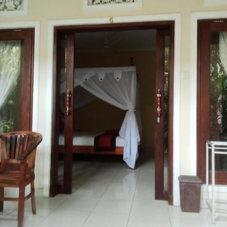 Pondok Aldi Hostel Amed Buitenkant foto