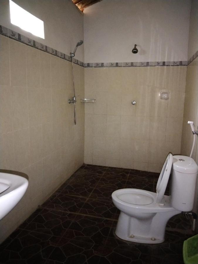 Pondok Aldi Hostel Amed Buitenkant foto