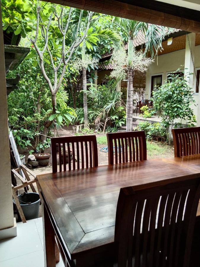 Pondok Aldi Hostel Amed Buitenkant foto