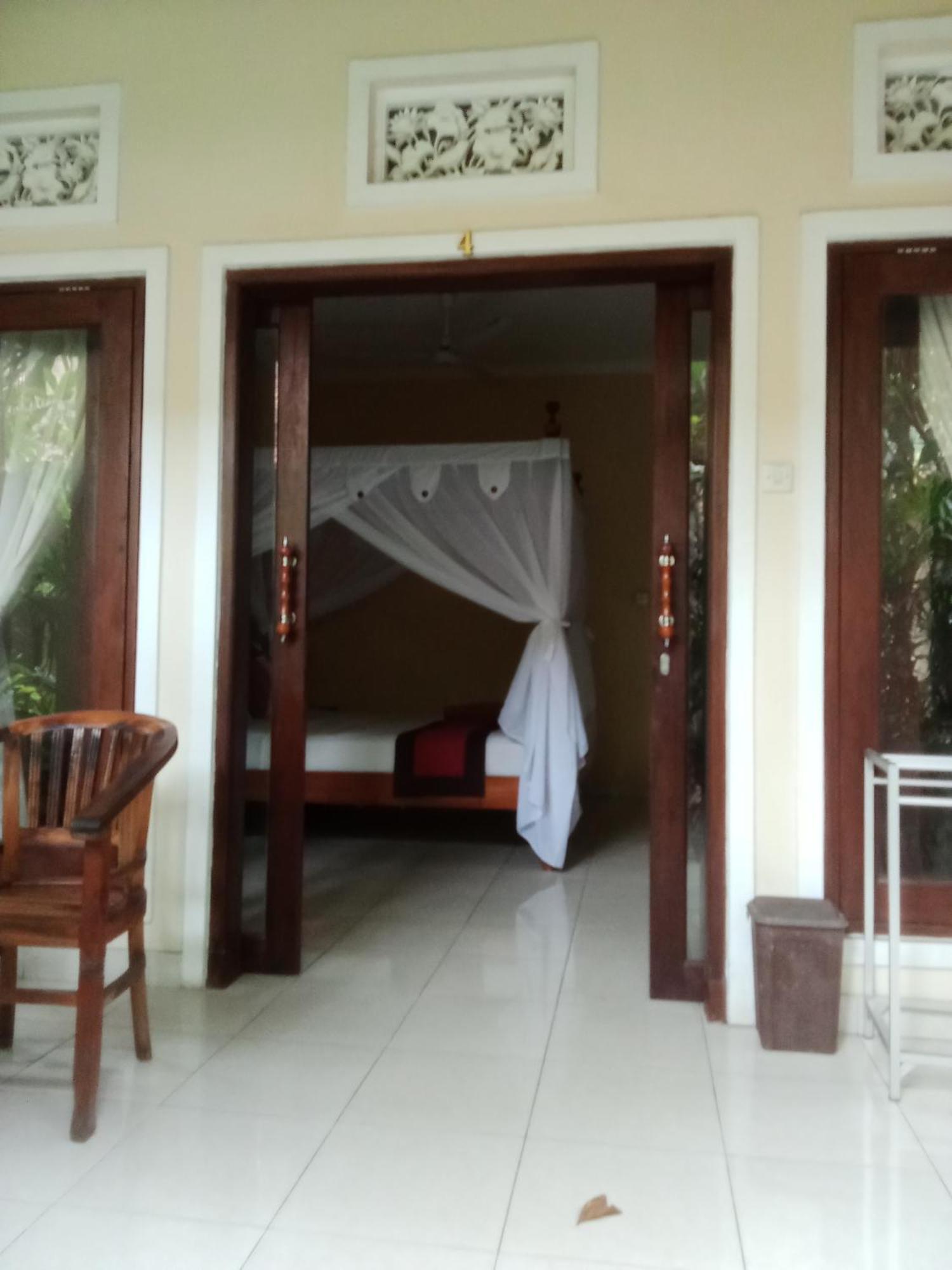 Pondok Aldi Hostel Amed Buitenkant foto
