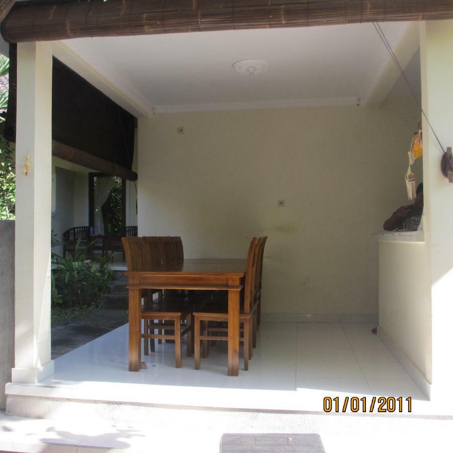 Pondok Aldi Hostel Amed Buitenkant foto