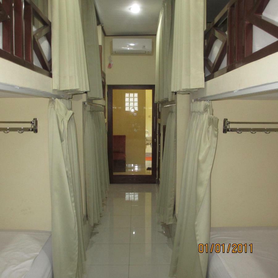 Pondok Aldi Hostel Amed Buitenkant foto