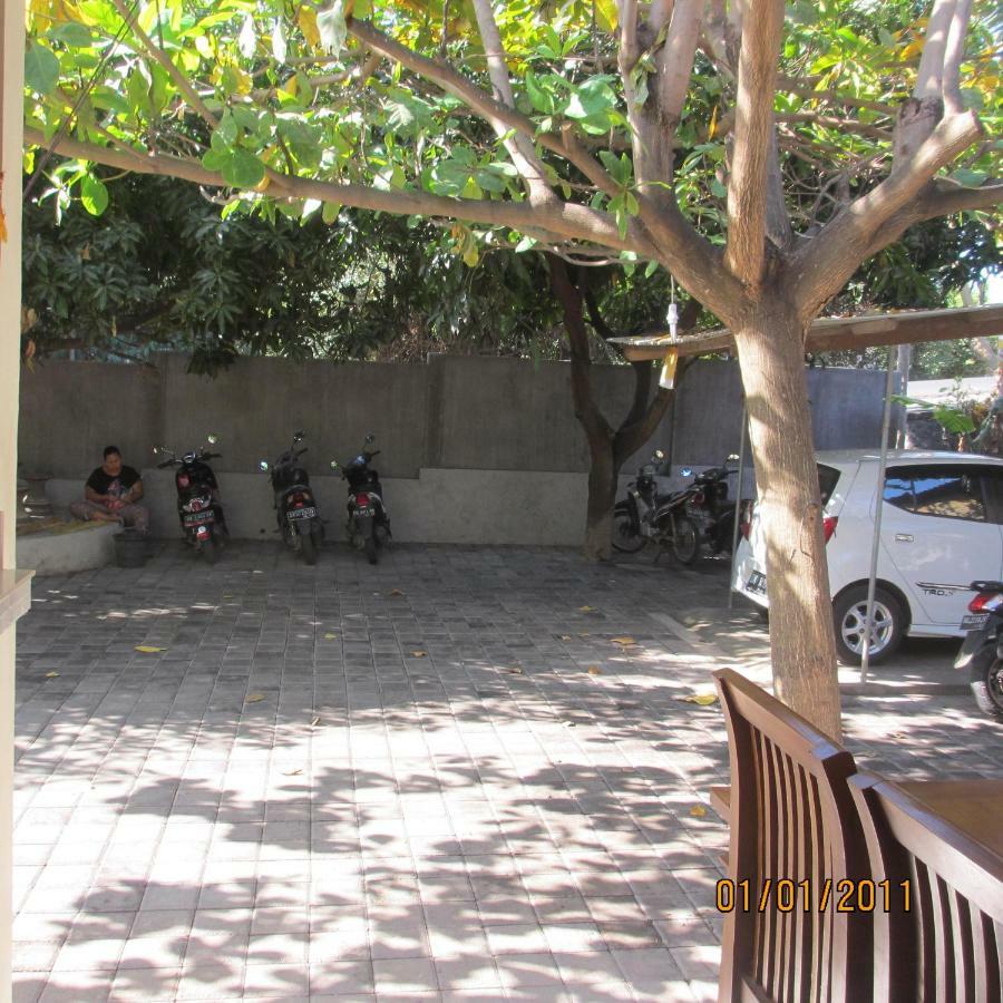Pondok Aldi Hostel Amed Buitenkant foto